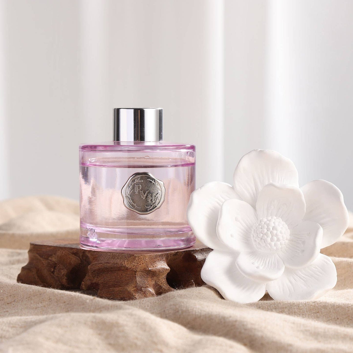 Magnolia Flower Diffuser Gift Set - Velvet Petunia