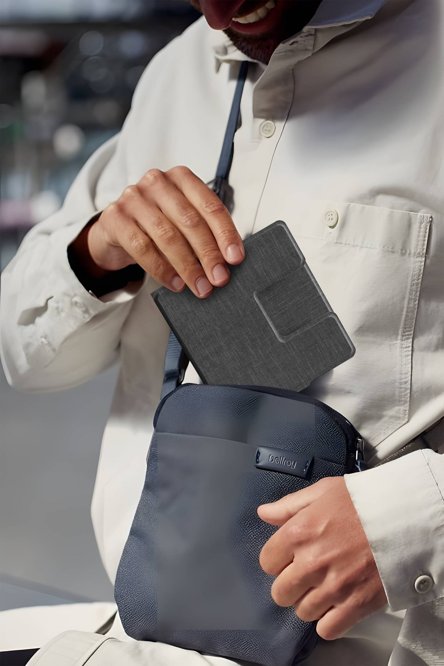 MagSafe 3in1 Fabric Charging Stand, Travel Ready Retail Pack