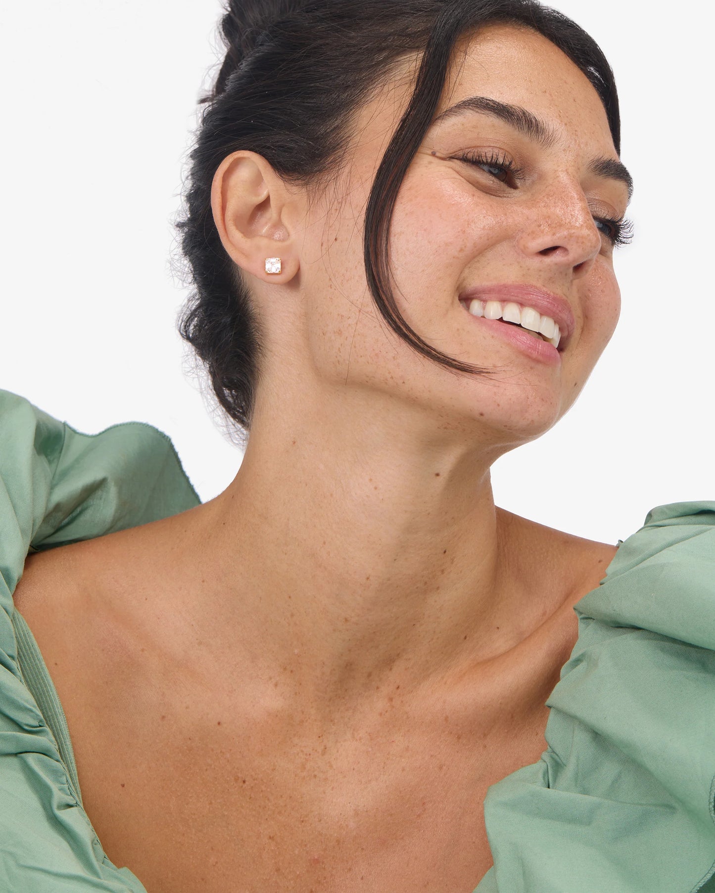 Queens 6mm Studs