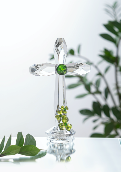 Standing Sharmrock Cross