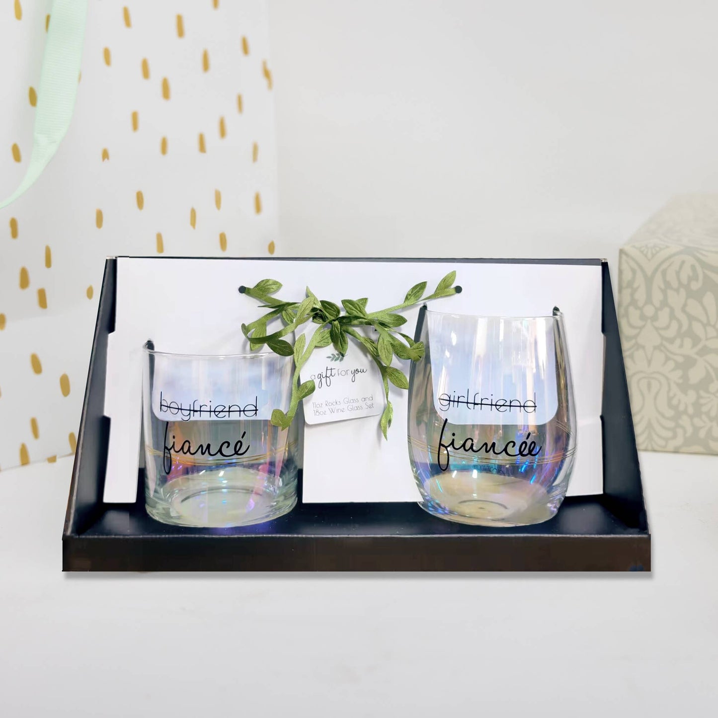 Fiancé/Fiancée - 11 oz Rocks & 18 oz Stemless Wine Glass Set