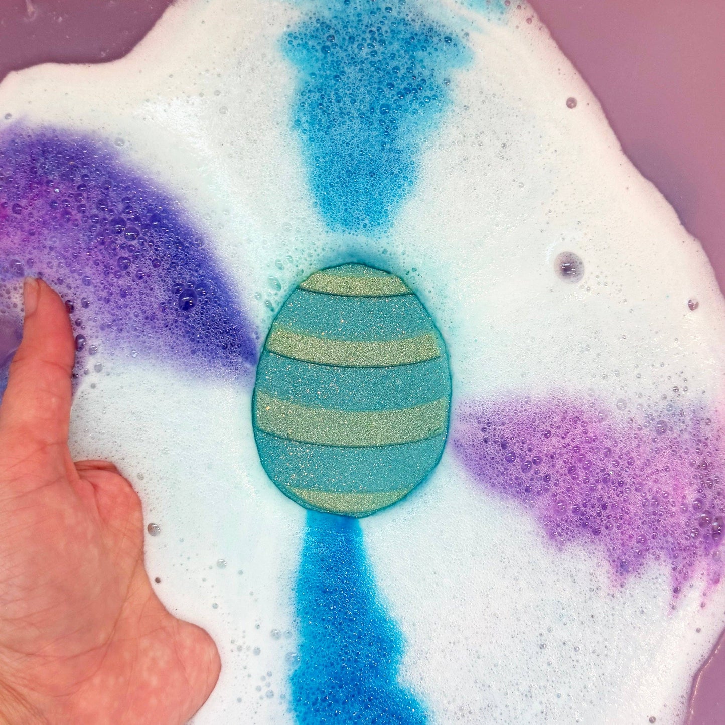 Turquoise & Green Easter Egg PRIZE Bath Bomb