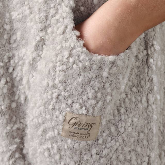 Giving Shawl - Taupe