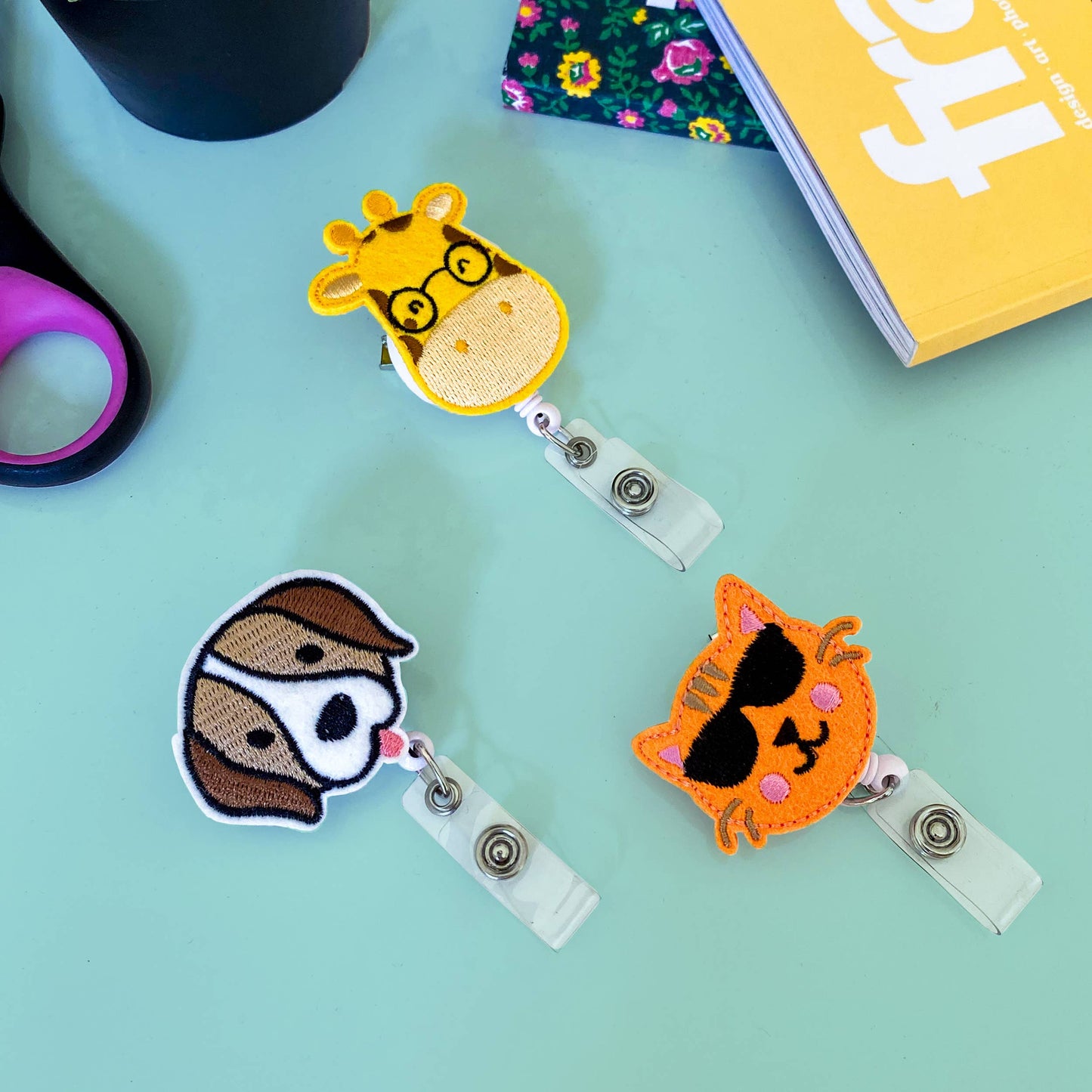 Dog 360-Degree Rotating Retractable Reel Clip Badge Holder