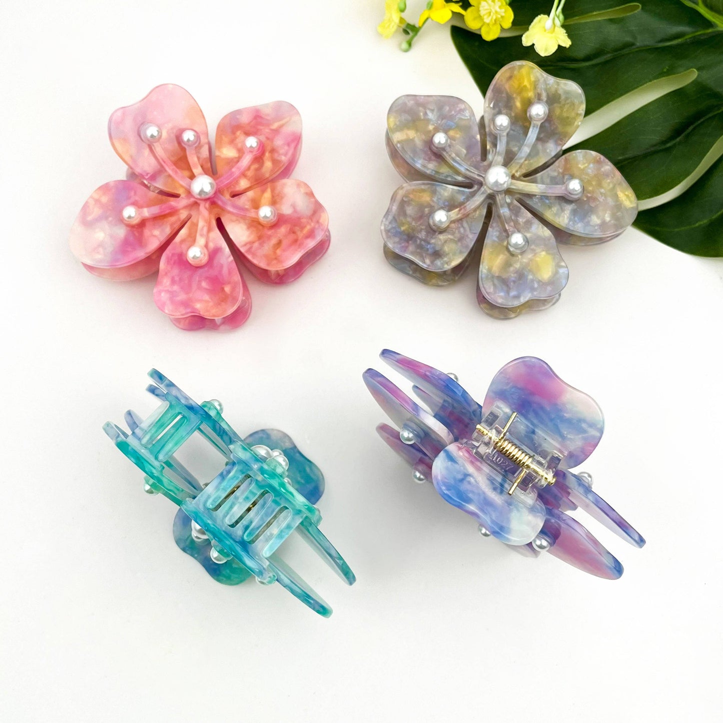 Pearl Sakura Claw Clip, Flower Hair Clip